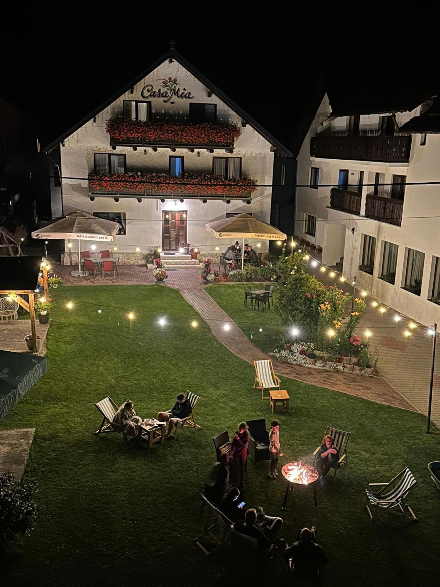 Casa Mia Hotel Moeciu De Sus Exterior photo